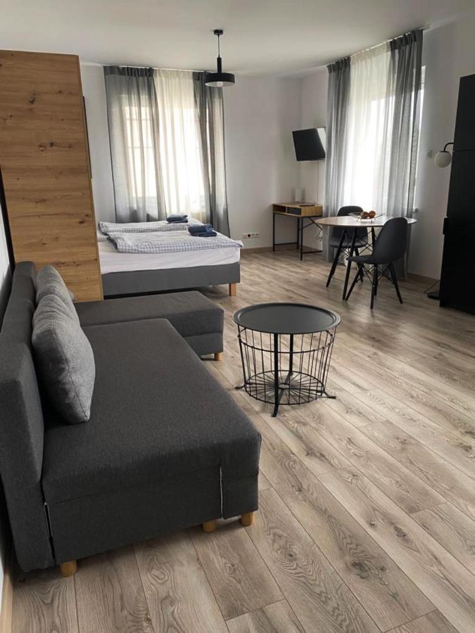 Apartamenty Zatorze 레스노 외부 사진