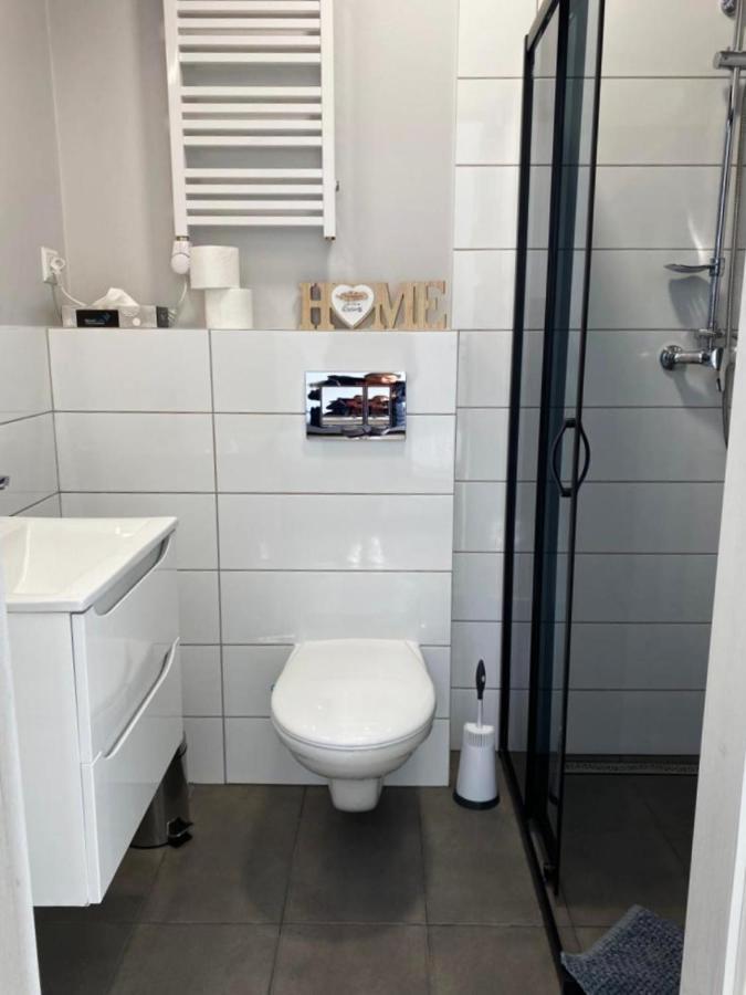 Apartamenty Zatorze 레스노 외부 사진